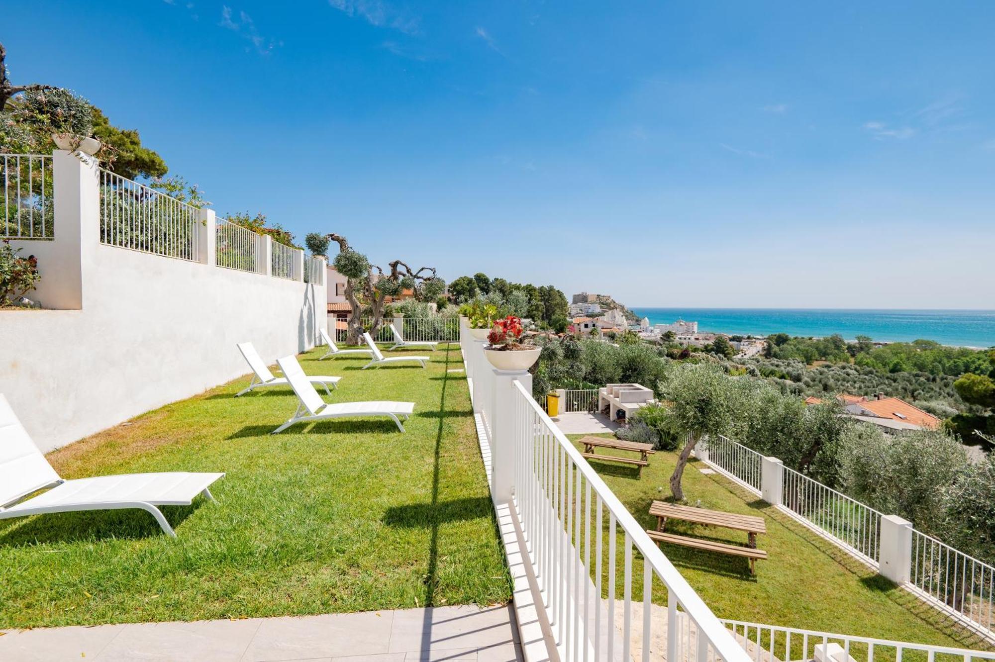 Casaragno Villa Vieste Exterior photo