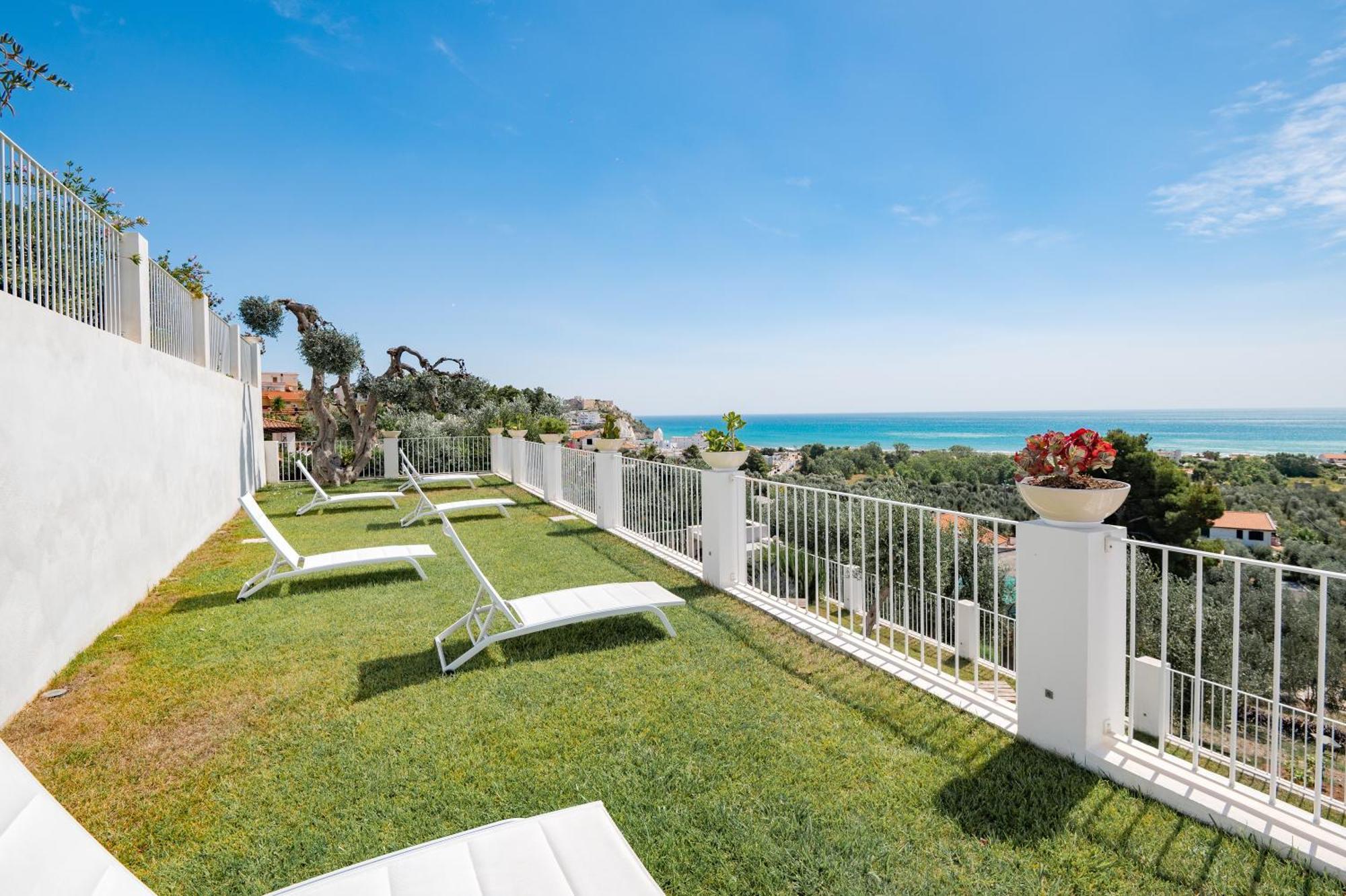 Casaragno Villa Vieste Exterior photo