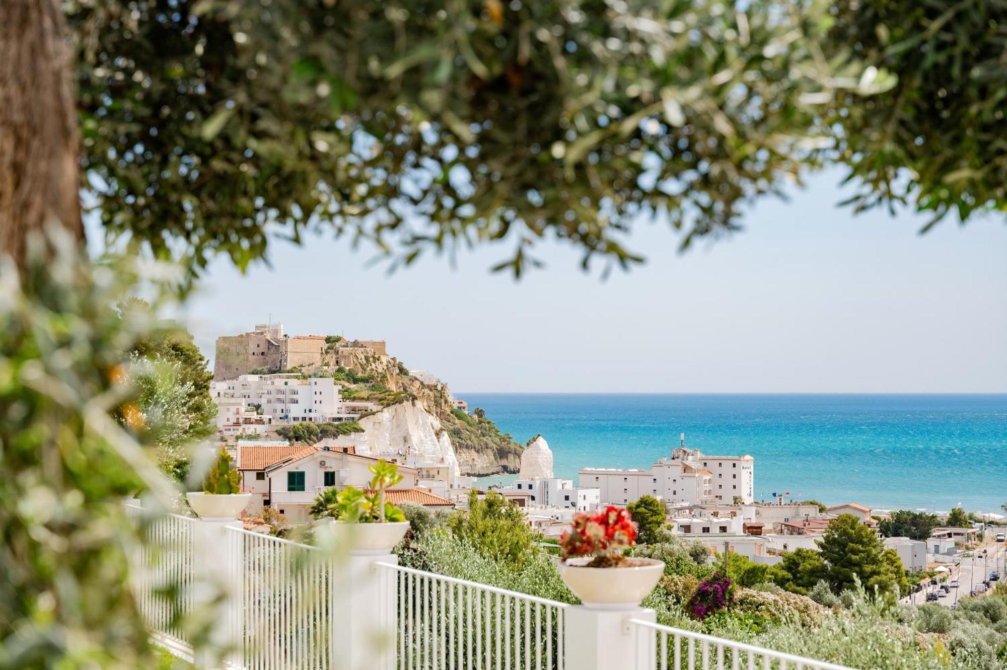 Casaragno Villa Vieste Exterior photo