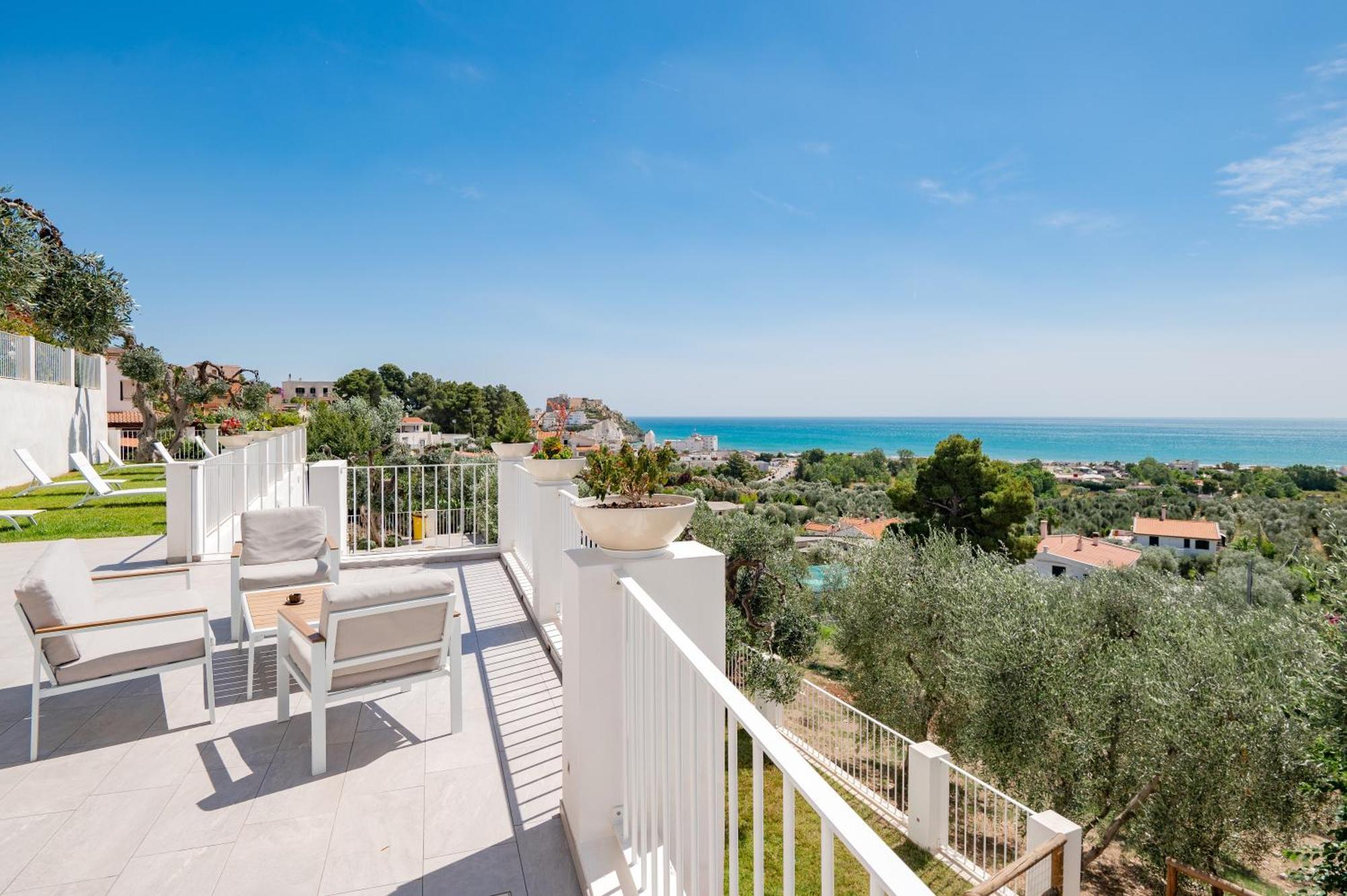Casaragno Villa Vieste Exterior photo