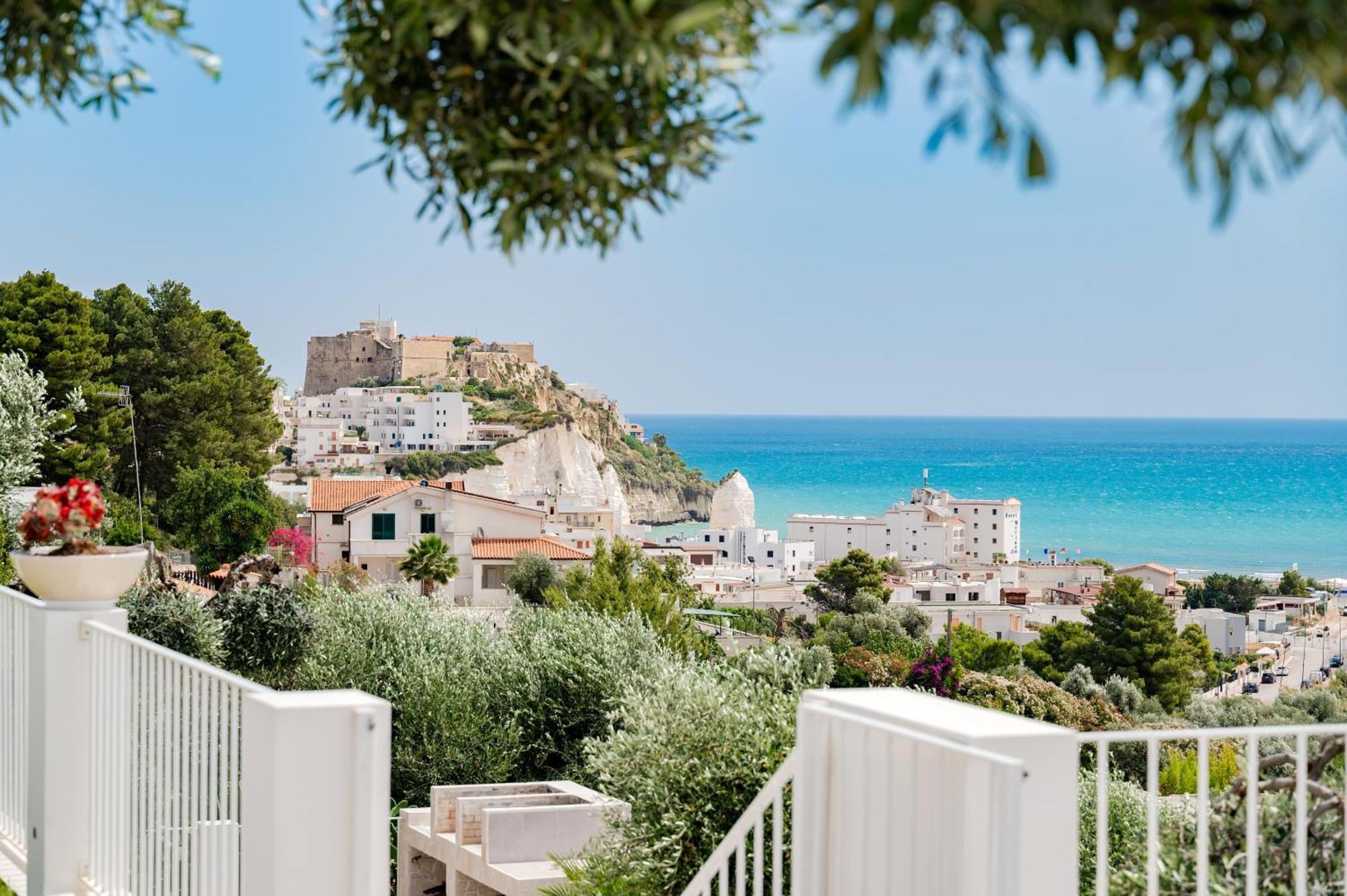 Casaragno Villa Vieste Exterior photo