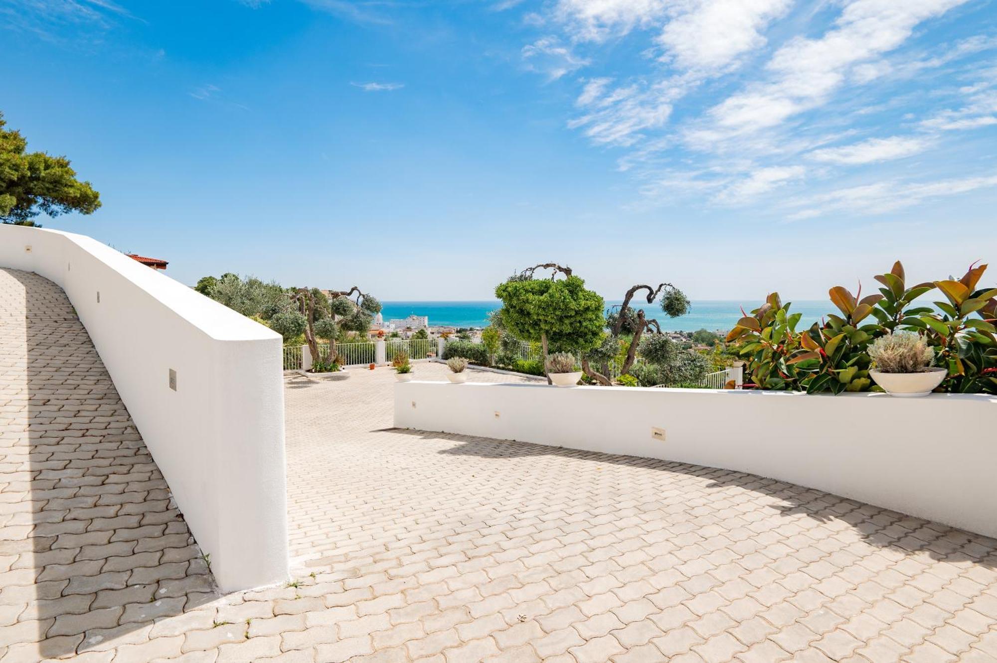 Casaragno Villa Vieste Exterior photo
